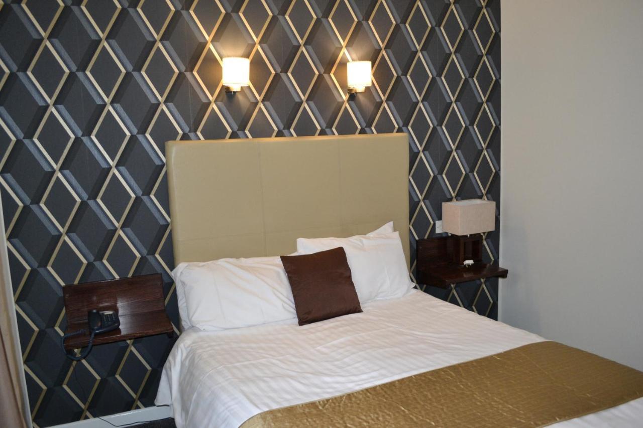 The White House Hotel Telford Ngoại thất bức ảnh